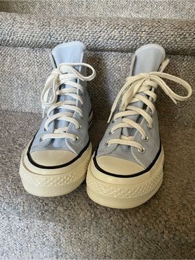 Converse Chuck 70 High Top Heritage Vintage-Inspired Sneakers in Light Blue 6W